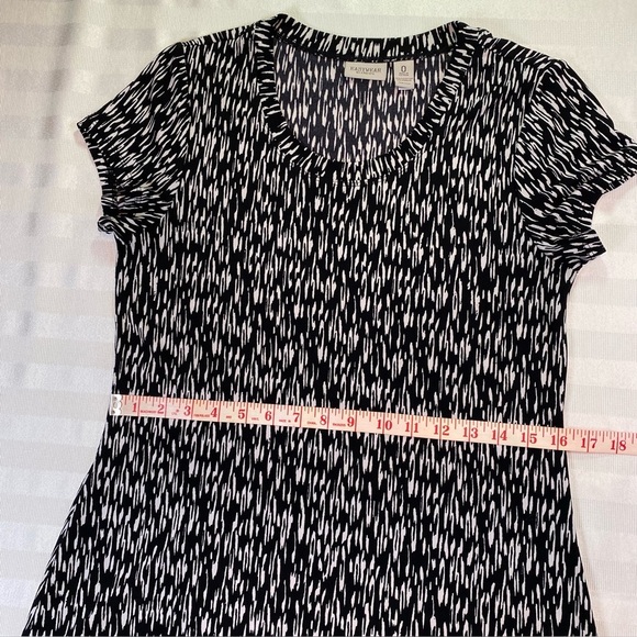 Chico's Easywear Black & White Print Stretch A-line Mini Dress Size 0 (S or 4) - Picture 7 of 11